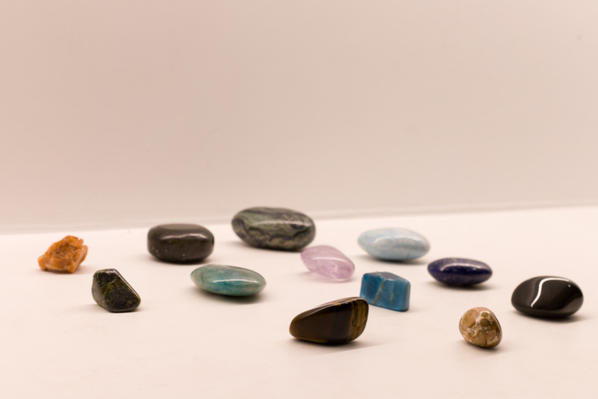 Mineralen en kristallen ter ondersteuning van een NEI sessie